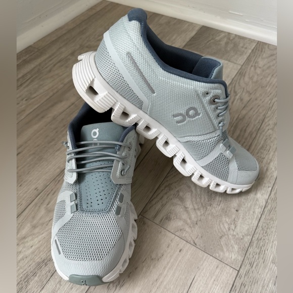 ON Cloud 5 Running Shoes - Picture 5 of 6